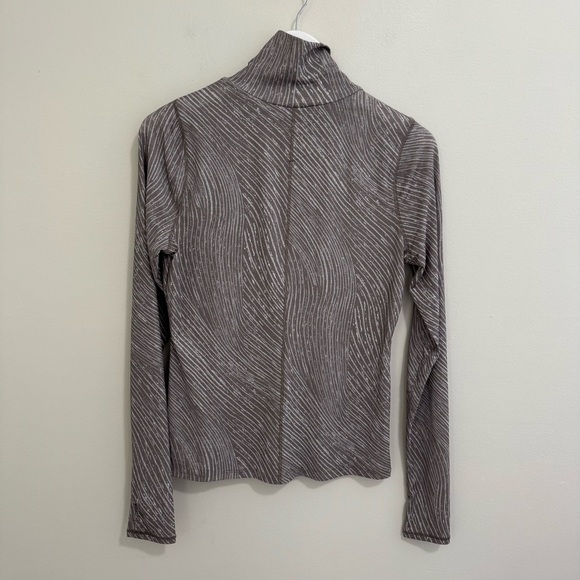 Calia Lightweight Turtleneck Top - Picture 4 of 5